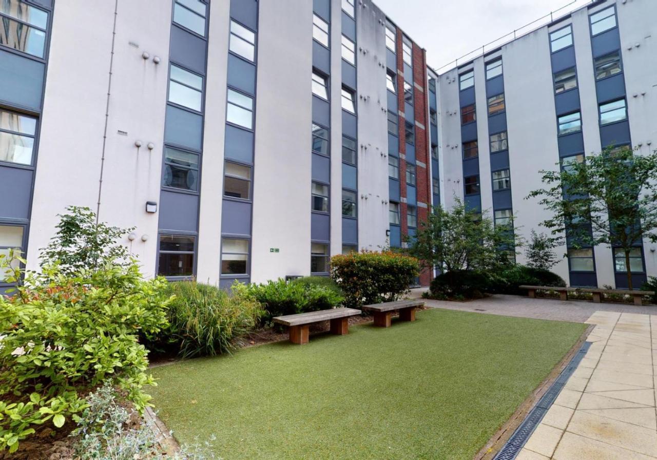 Private Bedrooms With Shared Kitchen And Studios At Iq Tufnell House In London Exterior photo